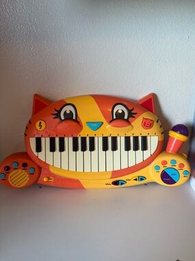 Orange and Yellow Cat Keyboard Toy with Microphone - Kids Musical Piano